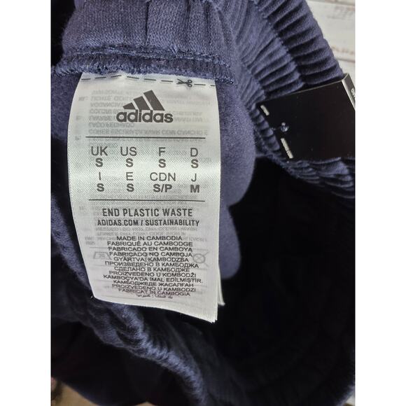 Adidas men's lot 2 pairs of shorts and 1 pair of pants size Small - Picture 4 of 12